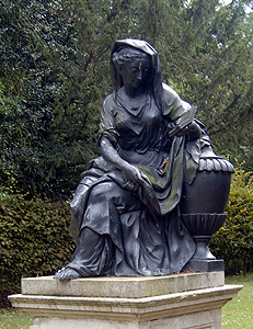 Statue of Jemima Duchess of Kent September 2011